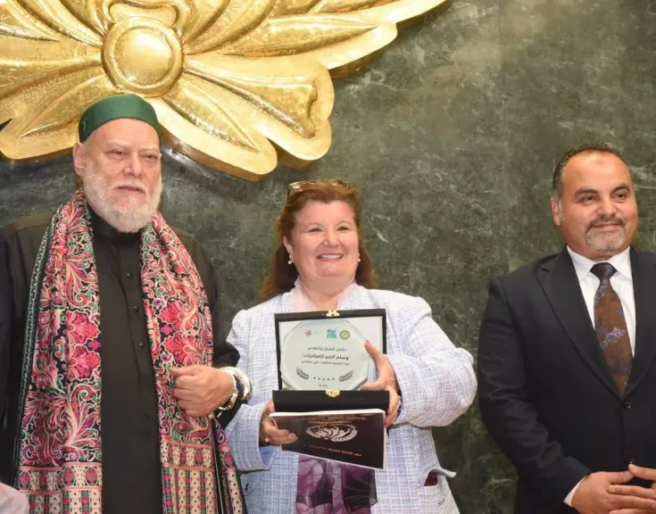 جامعة الدول العربية تكرّم نيفين عبد الخالق تقديرًا لدورها في دعم مبادرات البيئة