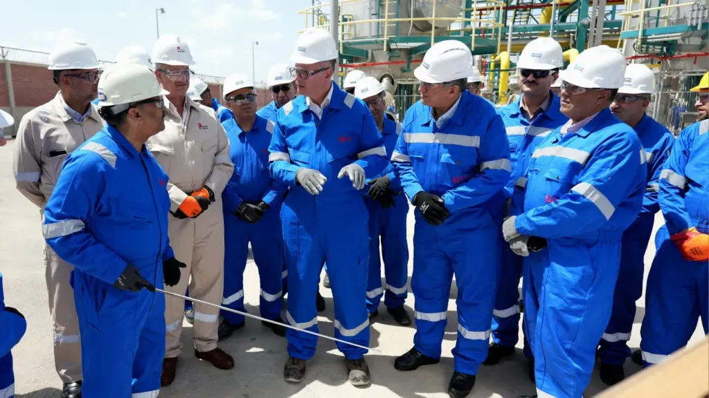 وزير البترول يتفقد توسعات «جاسكو» بالصحراء الغربية.. إضافة 600 مليون قدم مكعب يوميًا ورفع الطاقة إلى 1.5 مليار قدم
