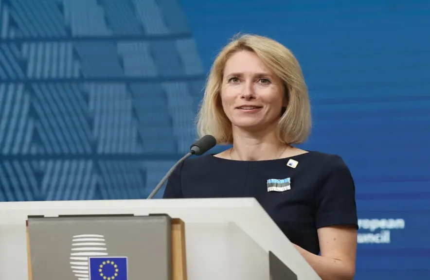 كايا كالاس: ندرس فرض عقوبات على المستوطنين بعد وصول المعارضة للحكم في المجر