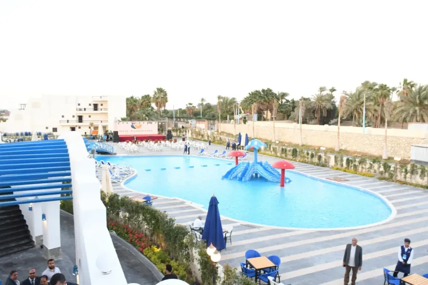 محافظ الفيوم يفتتح أعمال توسعات وتطوير منتجع وفندق بانوراما شكشوك على ضفاف بحيرة قارون