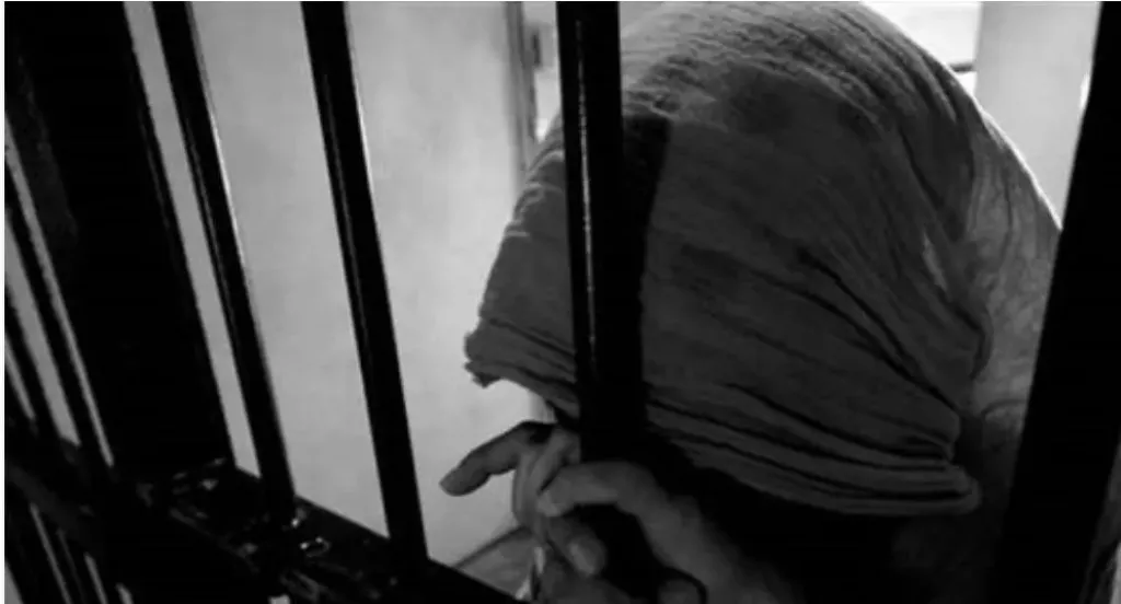 مش عاوزة حاجة تربطني بجوزي.. ننشر اعترافات المتهمة بقتل رضيعها بالسكين في قنا