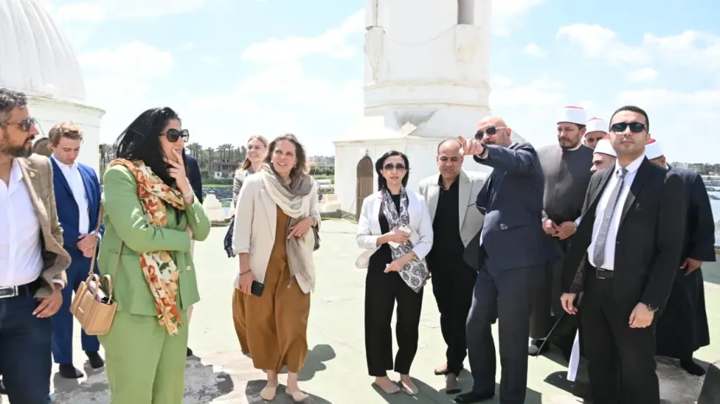 محافظ البحيرة تستقبل وفد الاتحاد الأوروبي فى جولة برشيد لتعزيز التعاون الدولي