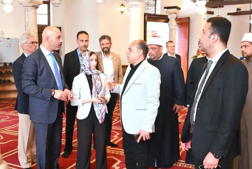 محافظ البحيرة ووفد الاتحاد الأوروبي يزورون المساجد والمنازل الأثرية برشيد