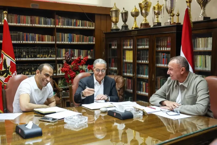 الخطيب يستعرض ملف الكرة مع ياسين منصور وعبد الحفيظ