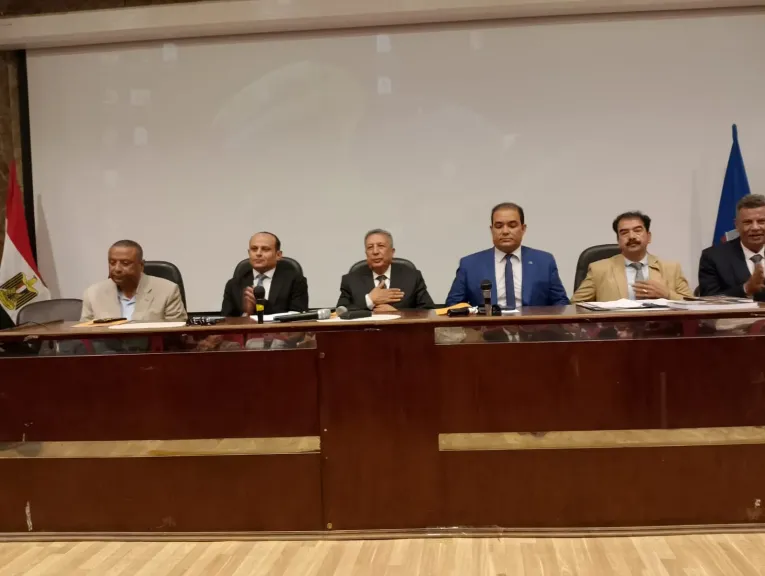 تستهدف بناء الوعي وصناعة المستقبل.. ”تعليم البحيرة” تدشن مبادرة ”عظمة وجلال مصر”