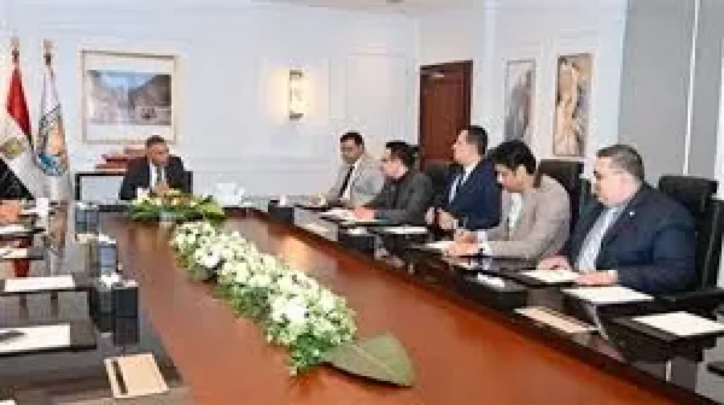 وزير السياحة: برنامج القيادة التنفيذية (AELP) منصة متكاملة لإعداد الكوادر