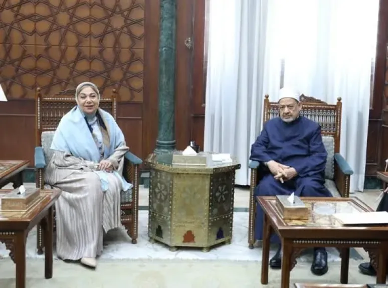 شيخ الأزهر يدق ناقوس الخطر: أزمة جديدة تهدد مستقبل الطلاب