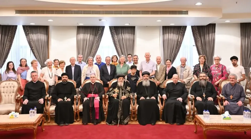 البابا تواضروس يستقبل وفدا من الكنائس الفرنسية بالمقر البابوي بالقاهرة