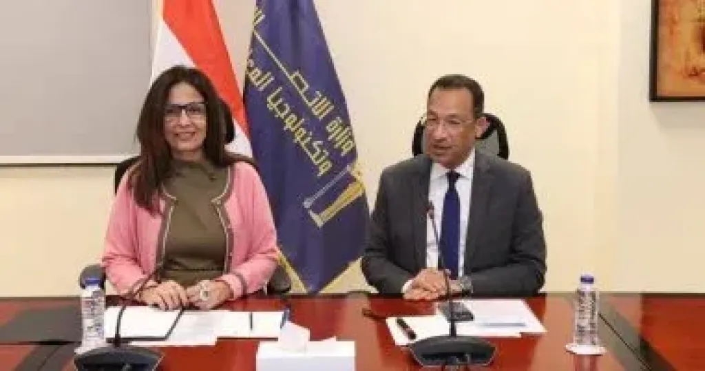 «الاتصالات»: إطلاق تطبيق قصر الثقافة الرقمي لدعم المبدعين قريباً