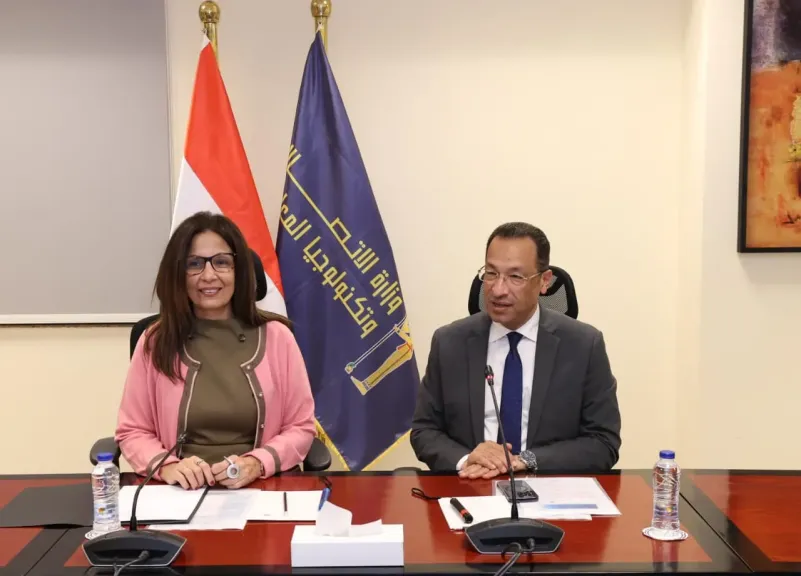 المهندس رأفت هندي، والدكتورة جيهان زكي