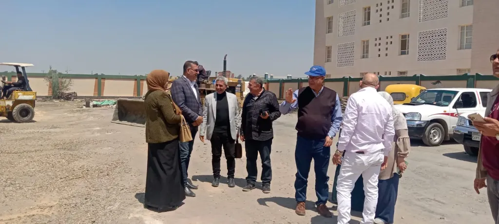 وكيل ”تعليم البحيرة” ومدير ”الأبنية التعليمية” يتابعان معدلات إنشاء المدرسة المصرية اليابانية بدمنهور