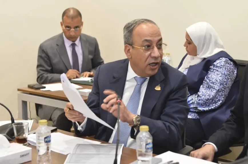 وكيل لجنة الشؤون الدينية والأوقاف يطالب بتخفيض قيمة الإيجارات لأراضي هيئة الأوقاف ورفع الغرامات عن صغار المزارعين.