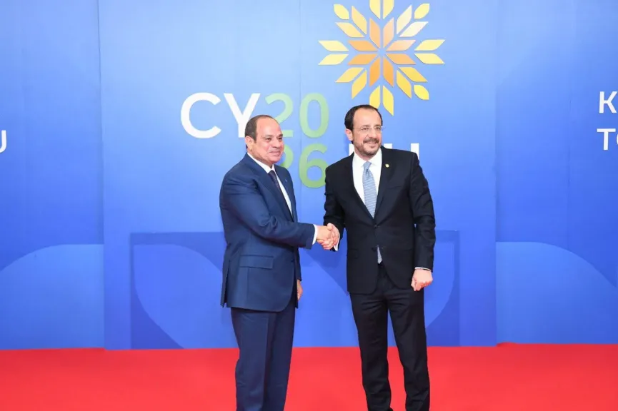 الرئيس السيسي يشدد على ضرورة بقاء الشعب الفلسطيني على أرضه