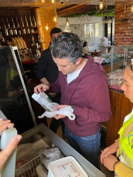 محافظ كفرالشيخ: ضبط 200 كجم مواد غذائية غير صالحة للاستهلاك الآدمي بعدد من مراكز المحافظة.. حملات مكثفة لضبط الأسواق