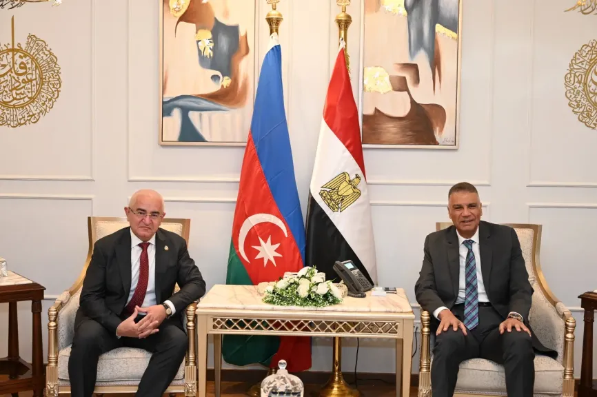 محافظ جنوب سيناء يبحث مع سفير أذربيجان سبل تطوير التعاون فى عدة مجالات