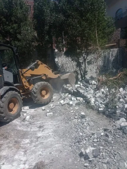 حملات مكثفة لإزالة مخالفات البناء بمركز إطسا.. وتنفيذ فوري لتوجيهات الدولة بفرض سيادة القانون