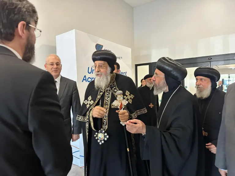 البابا تواضروس الثانى يصل إسطنبول فى أول زيارة لتركيا منذ تنصيبه عام 2012