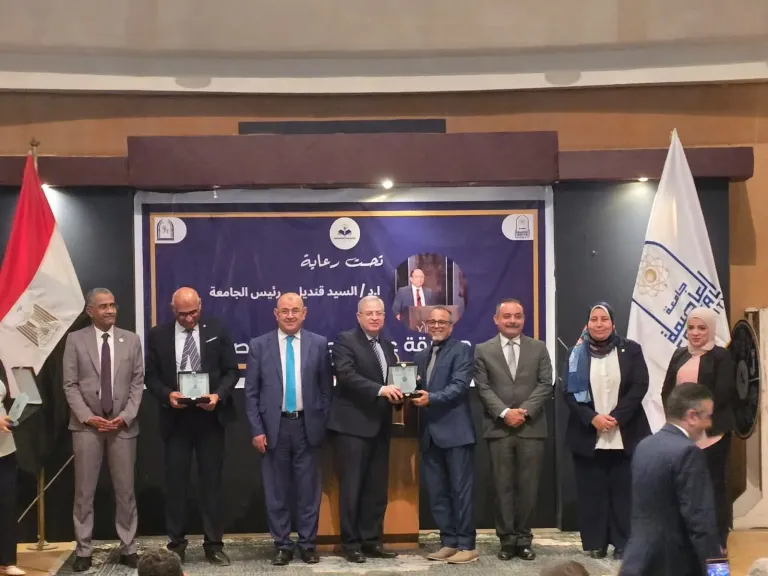 كلية الطب تتوّج باللقب.. وختام «عباقرة جامعة العاصمة» يرسّخ ريادة الأنشطة الطلابية