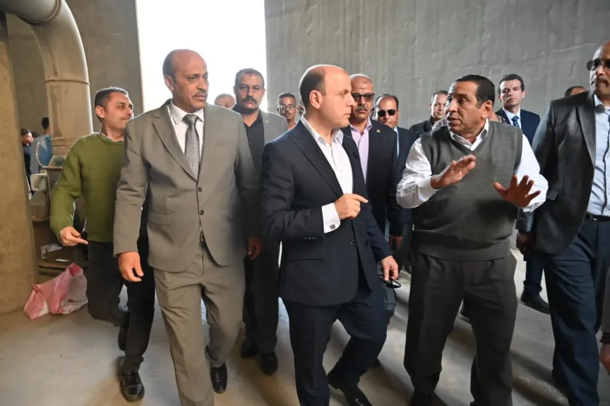 محافظ الغربية يتفقد صوامع القمح بمدينة طنطا لمتابعة منظومة استلام وتخزين “الذهب الأصفر”