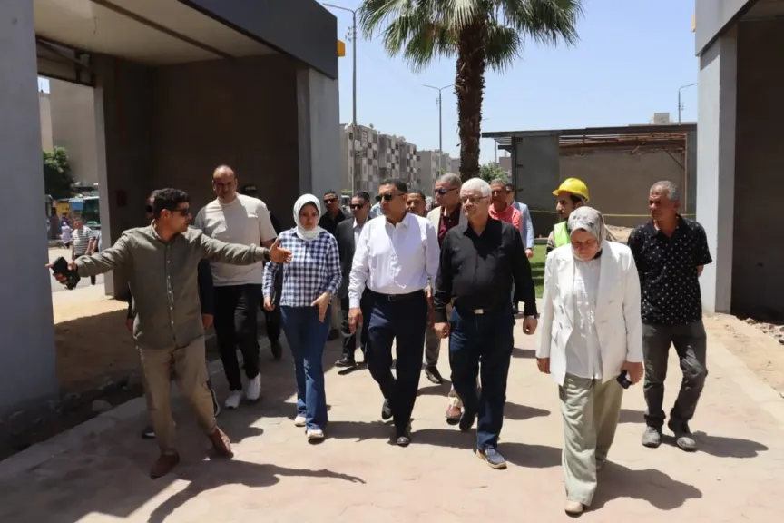 ضربة للعشوائيات.. جولة ميدانية لمحافظ القليوبية لمتابعة إنشاء أسواق حضارية جديدة