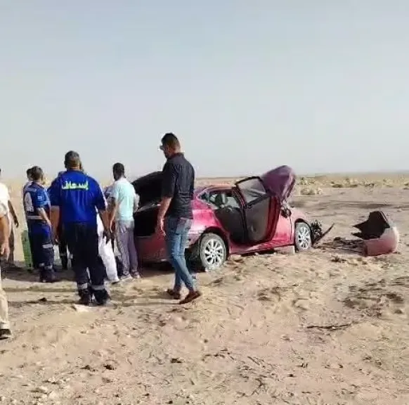 إصابة سيدة وسائق إثر حادث انقلاب ملاكي على صحراوي قنا