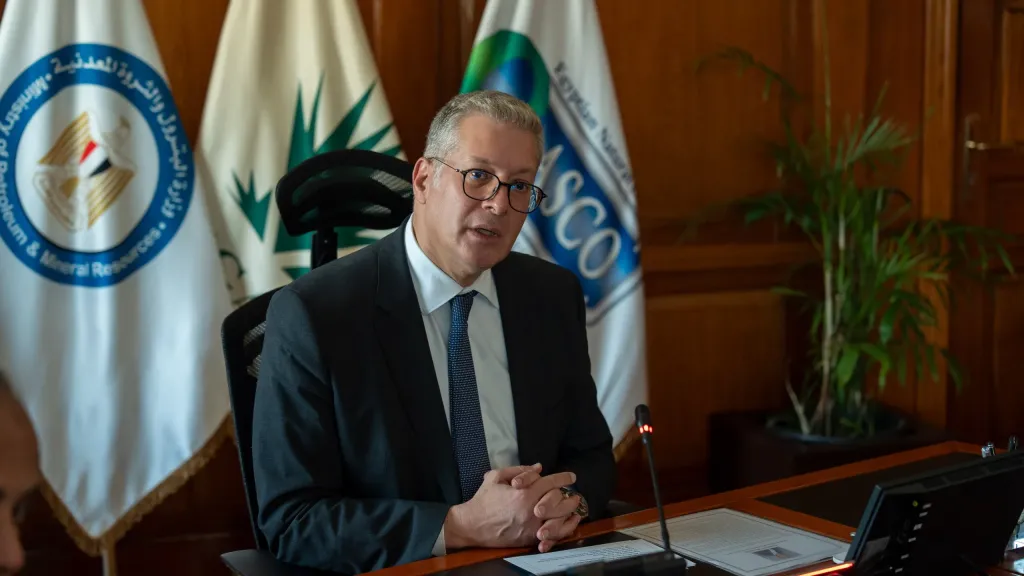 وزير البترول ينعى والد رئيس الوزراء ويعزي الأسرة في وفاة اللواء كمال مدبولي