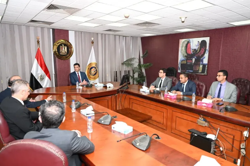 وزير الصناعة يبحث مع وفد مجموعة صافولا للأغذية أنشطة المجموعة في مصر وخططها التوسعية المستقبلية