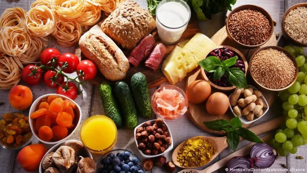 بعد وفاة ضياء العوضي.. ما هو «نظام الطيبات» المثير للجدل ؟