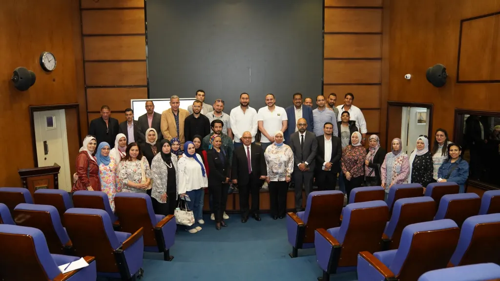 ”معهد التخطيط القومي يختتم برنامجاً تدريبيًا حول ” إعداد موازنات البرامج والأداء