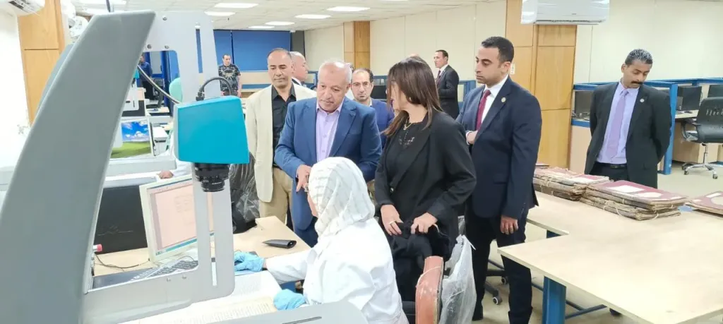 الدكتورة جيهان زكي، وزيرة الثقافة