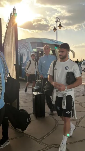 وصول بيراميدز إلى الدفاع الجوي استعدادًا لمواجهة الأهلي في قمة الدوري