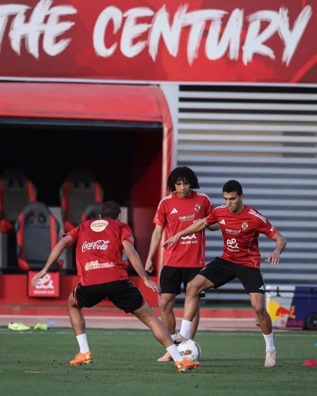 تشكيل الأهلي أمام بيراميدز في قمة الدوري المصري