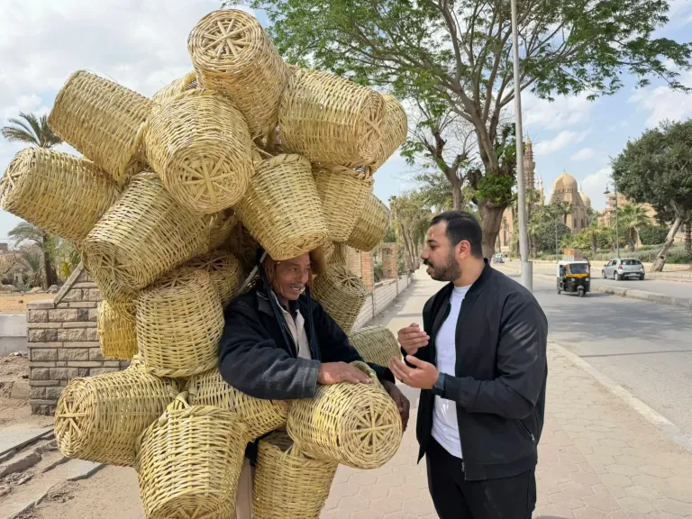 محرر «النهار» خلال حديثه مع عم فوزي