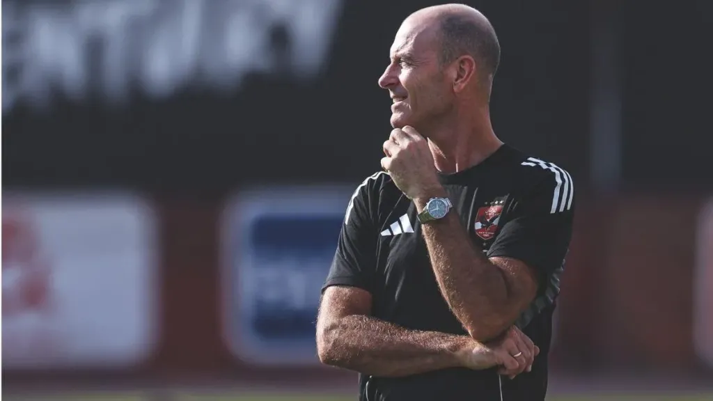 بند صادم في عقد توروب يشعل أزمة الأهلي بعد خسارة بيراميدز