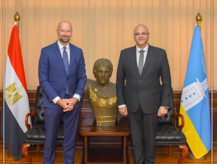 محافظ الإسكندرية يبحث سبل التعاون مع سفير النرويج في قطاعات النقل