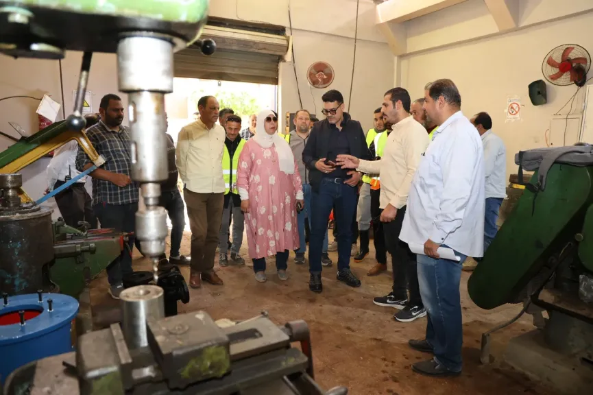 من قلب طوخ.. رئيس شركة المياه يكافئ العمال ويؤكد: الطاقة الشمسية مستقبلنا