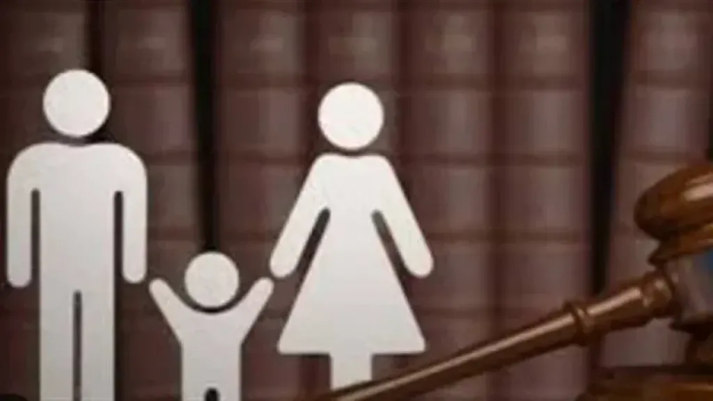 مشروع قانون الأسرة الجديد يضع الأب في المرتبة الثانية لحضانة الأطفال