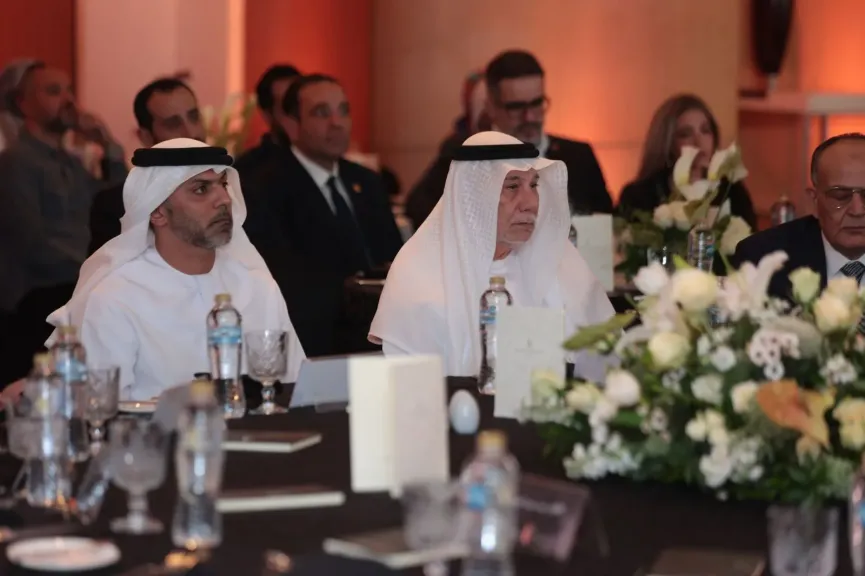 سفير الإمارات يشارك في جلسة نقاشية حول الفرص الاستثمارية في القطاع العقاري المصري ‏‎