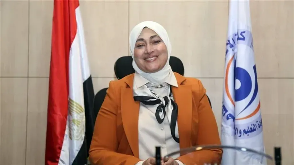  الدكتورة ثريا أحمد البدوي