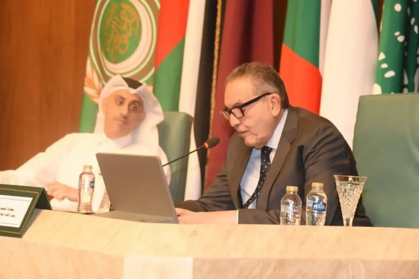 الوكيل يطالب بخلق تحالفات عربية لإعادة الاعمار لتنمية ”التعاون الثلاثي” من خلال تكامل مراكزنا اللوجستية والصناعية