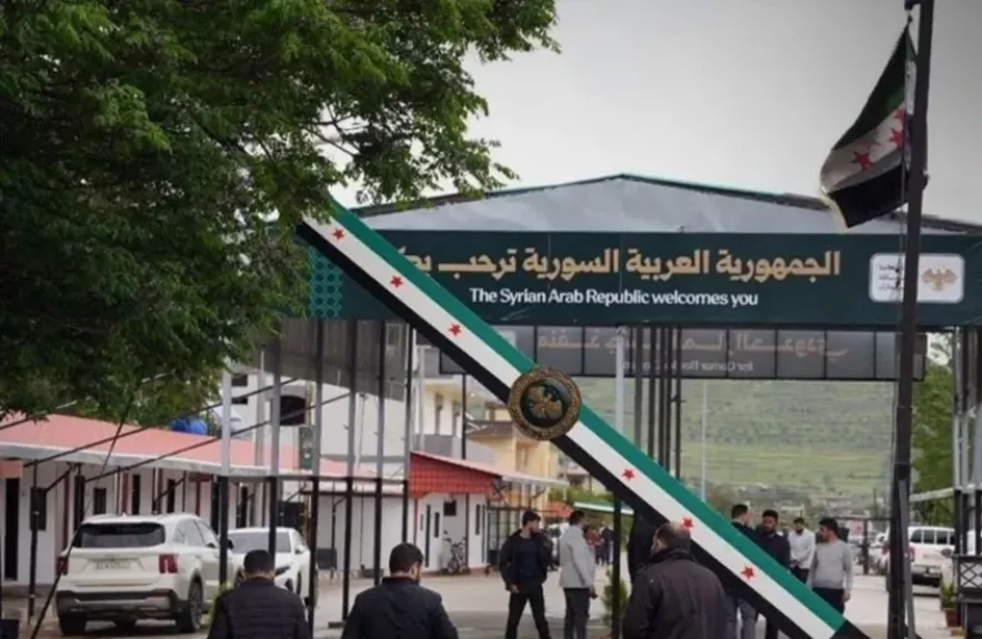 سوريا تعلن افتتاح منفذ جديد للتنقل والتجارة مع ولبنان