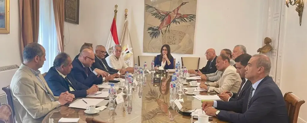“صفر مخازن” خلال أشهر.. جيهان زكي ترسم ملامح ثورة في توزيع الكتاب وتحقيق العدالة الثقافية