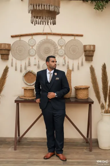 الصحفي محمد منصور يهنئ بزفاف الأستاذ أحمد علي بخاطره عبدالعزيز في 9 مايو