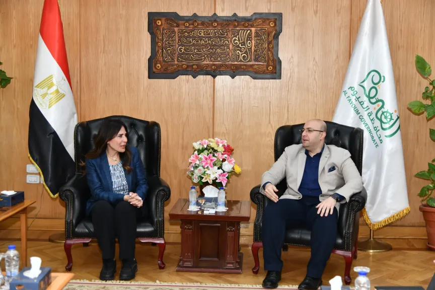 محافظ الفيوم يستقبل وزيرة الإسكان لتفقد عدد من مشروعات المياه والصرف الصحى