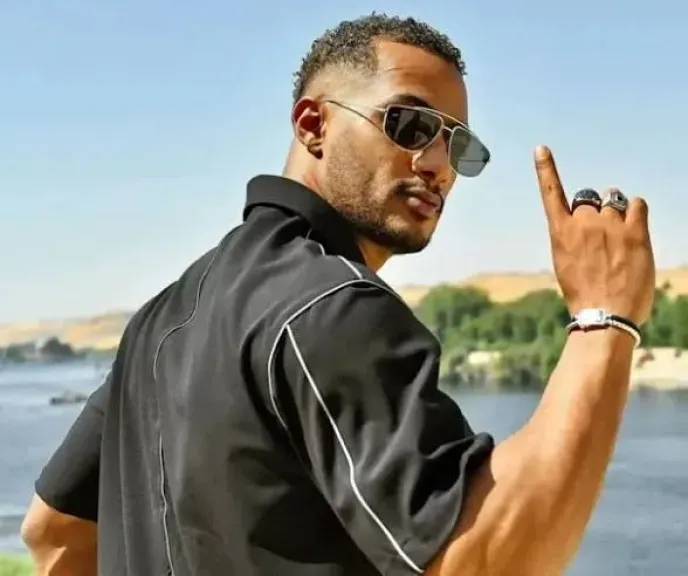 تغريم محمد رمضان 300 ألف جنيه بتهمة سب وقذف عمرو أديب
