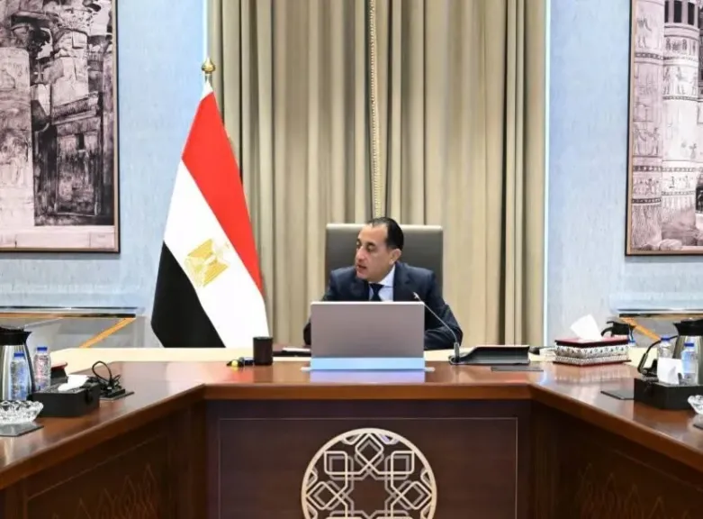 مدبولي: تقلبات أسعار الطاقة تضغط على فاتورة الواردات.. ونسعى لرفع مساهمة الطاقة المتجددة إلى 45%