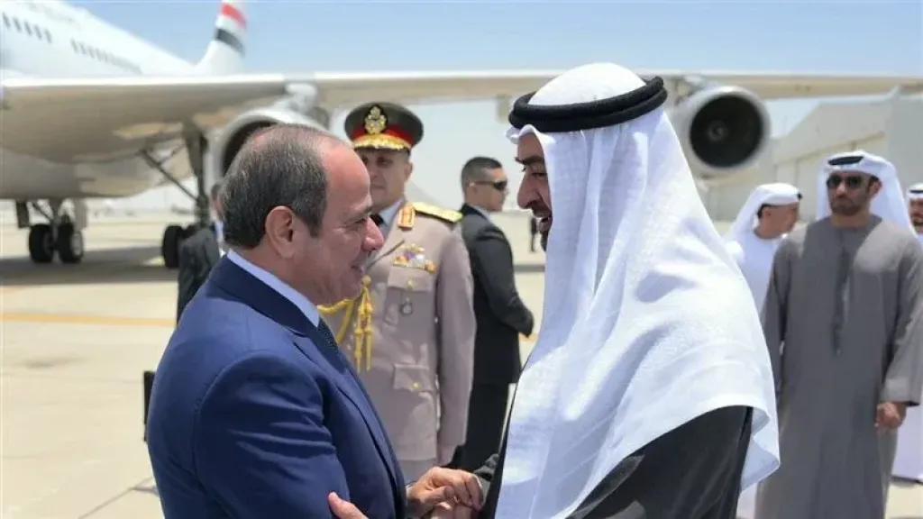 السيسي يلتقي محمد بن زايد: ما يمس الإمارات يمس مصر