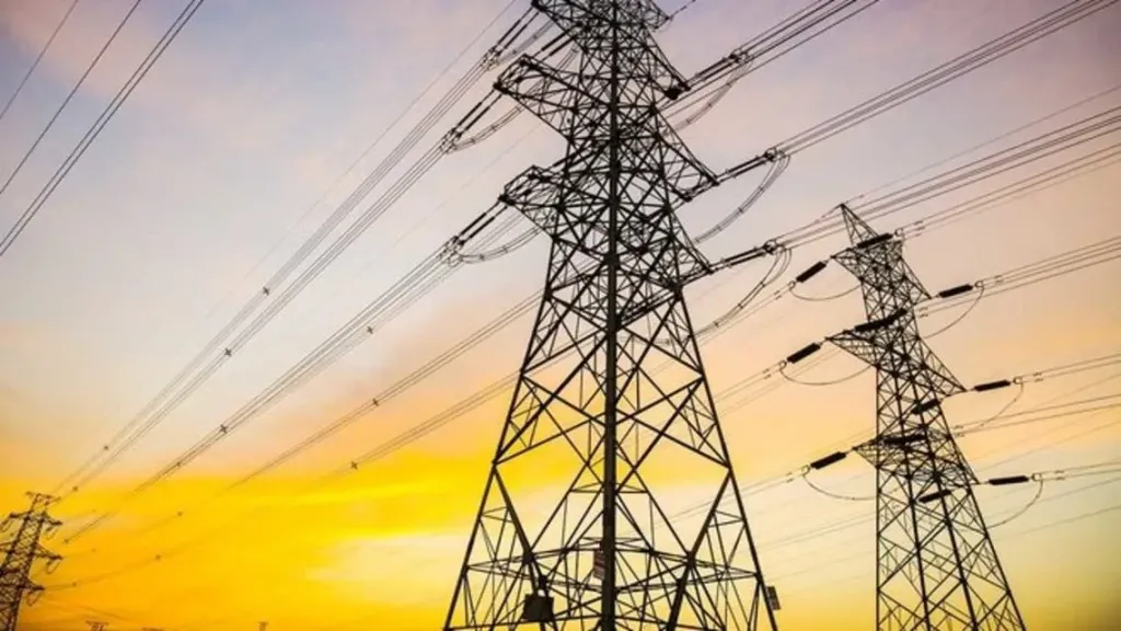 مصدر بالكهرباء : تشغيل وربط أكثر من 500 ميجاوات بالشبكة القومية تدريجيًا حتى نهاية عام 2026