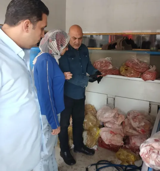 قبل العيد.. ضبط نصف طن لحوم فاسدة ومجهولة المصدر بشبرا الخيمة