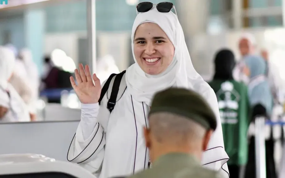 جوازات مطار الأمير محمد بن عبدالعزيز تستقبل أولى رحلات ضيوف الرحمن القادمين من مصر لأداء فريضة الحج